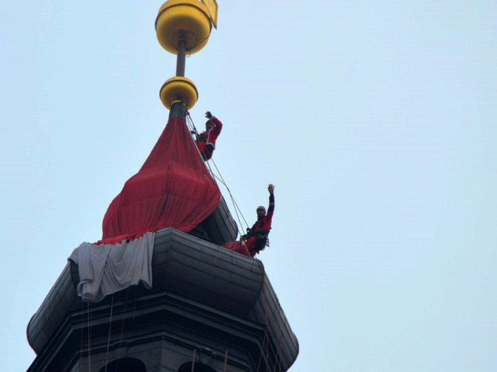 Czapka św. Mikołaja znów na ratuszu! To już oficjalny patron Głogowa