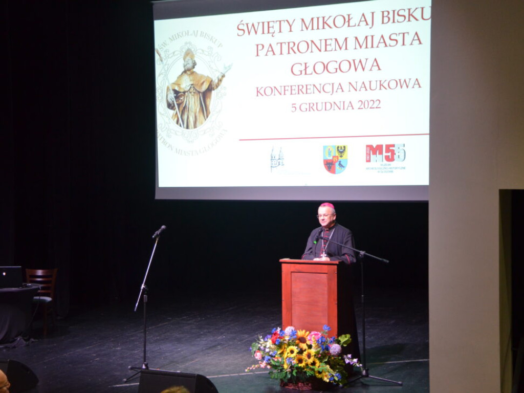 Św. Mikołaj patronem miasta Głogów. Rozmawiano o tym w teatrze miejskim