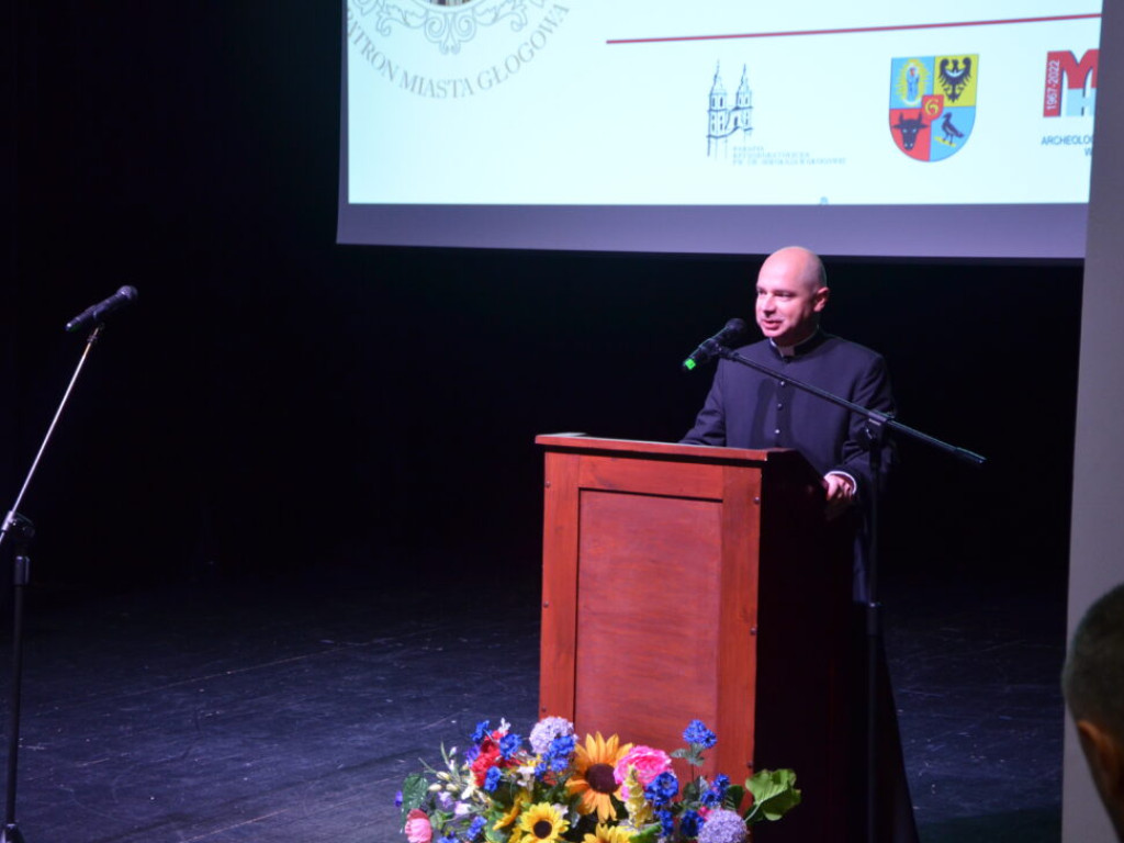 Św. Mikołaj patronem miasta Głogów. Rozmawiano o tym w teatrze miejskim