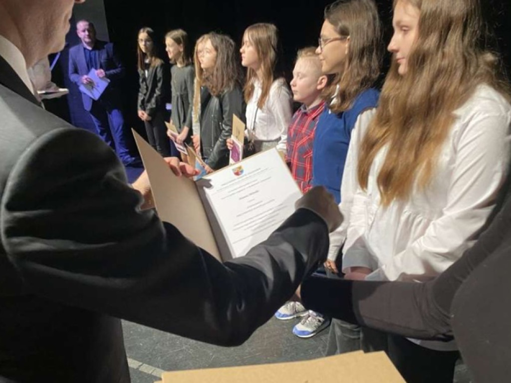 Najlepsi otrzymali stypendia. Uroczysta gala w teatrze [Zdjęcia]
