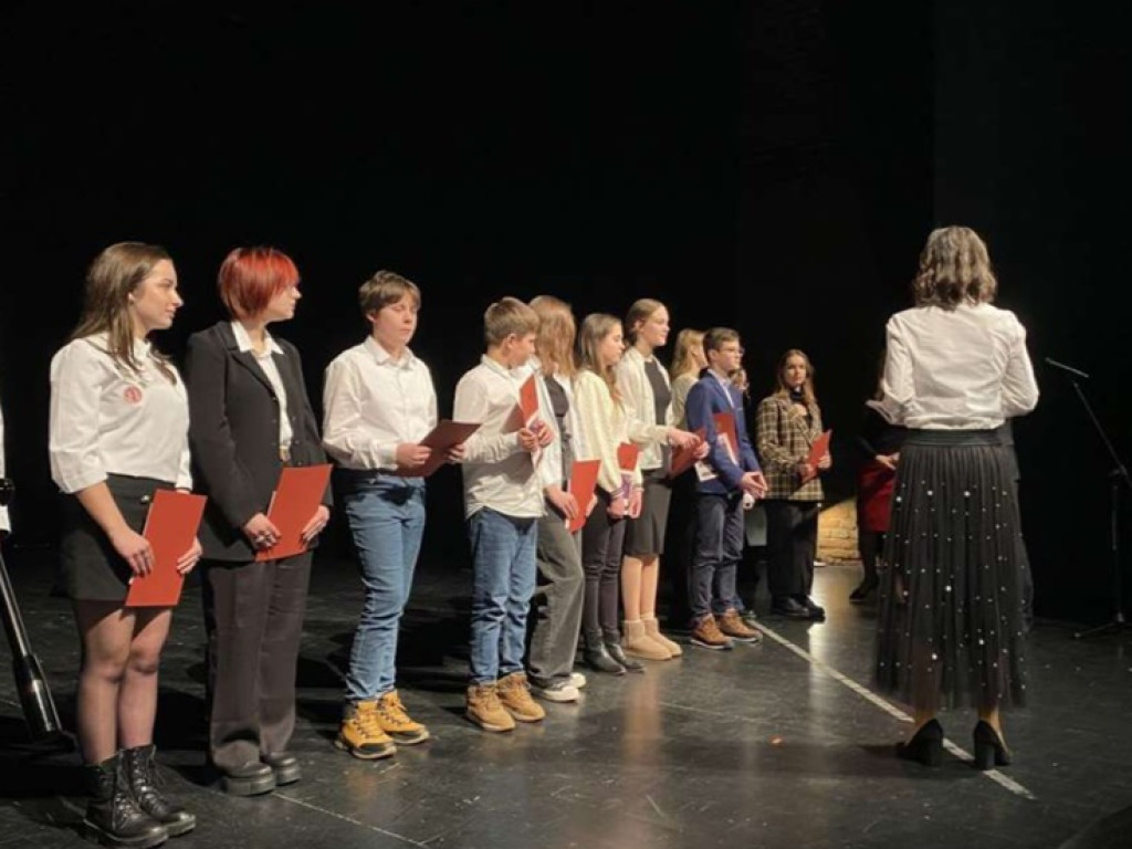 Najlepsi otrzymali stypendia. Uroczysta gala w teatrze [Zdjęcia]