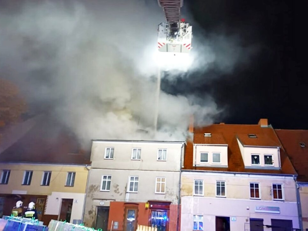 Pożar kamienicy w Przemkowie [Zdjęcia]