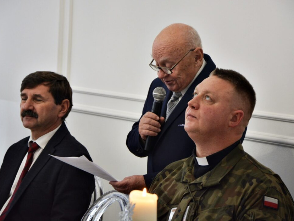 Świąteczne spotkanie weteranów. Jeden z nich skończył właśnie 96 lat [Zdjęcia]