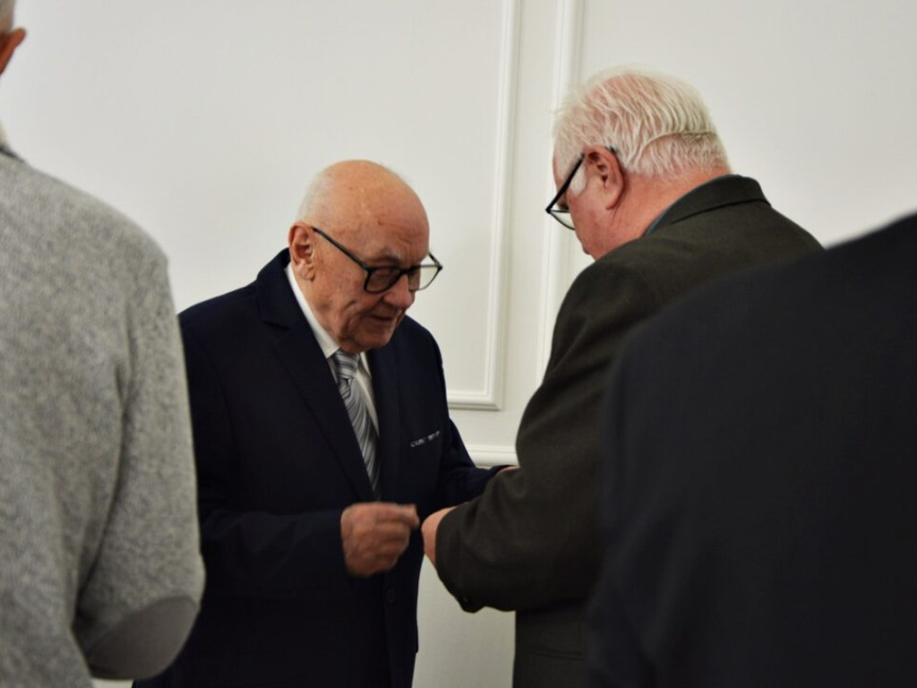 Świąteczne spotkanie weteranów. Jeden z nich skończył właśnie 96 lat [Zdjęcia]