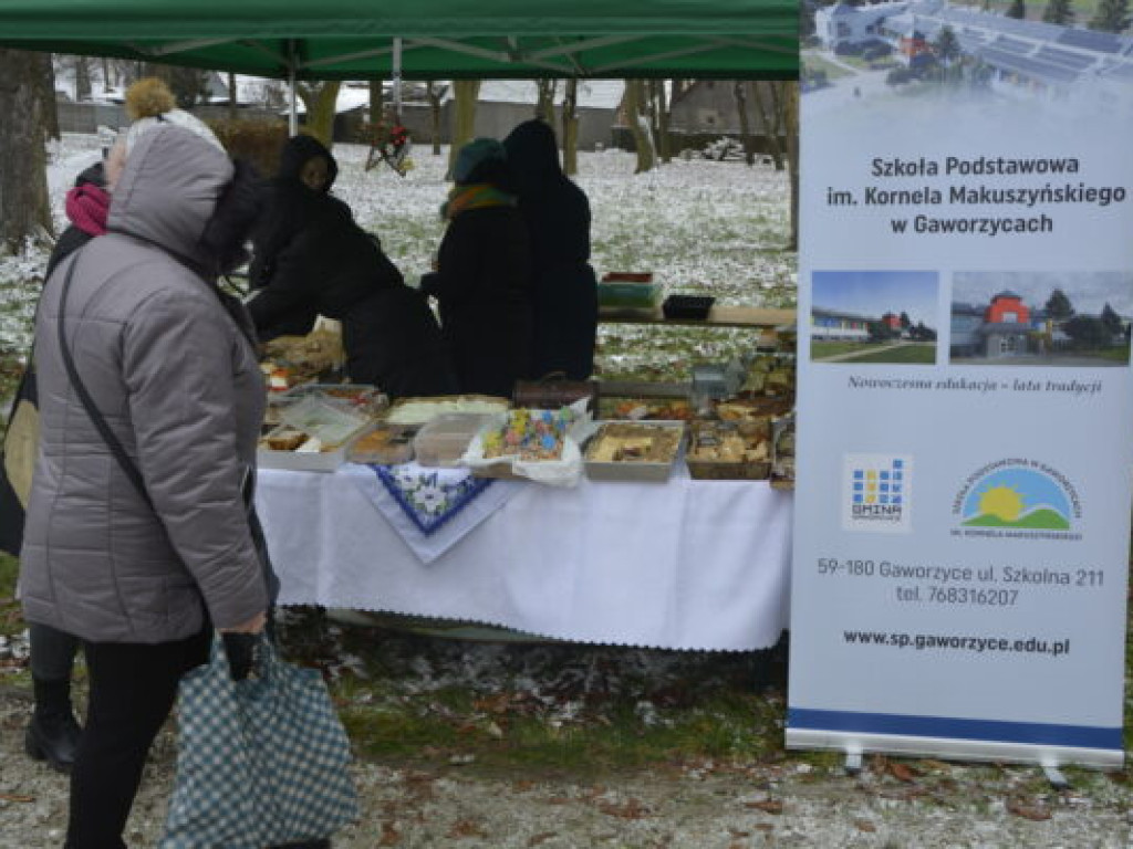 Jarmark Świąteczny w Gaworzycach [Zdjęcia]