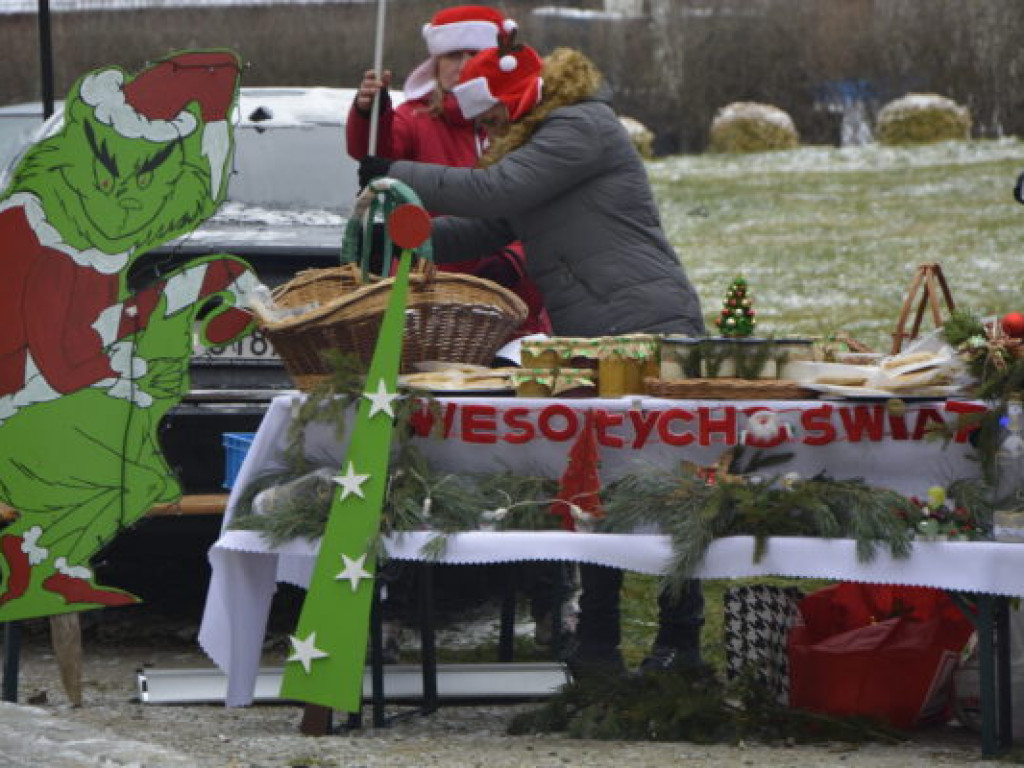 Jarmark Świąteczny w Gaworzycach [Zdjęcia]