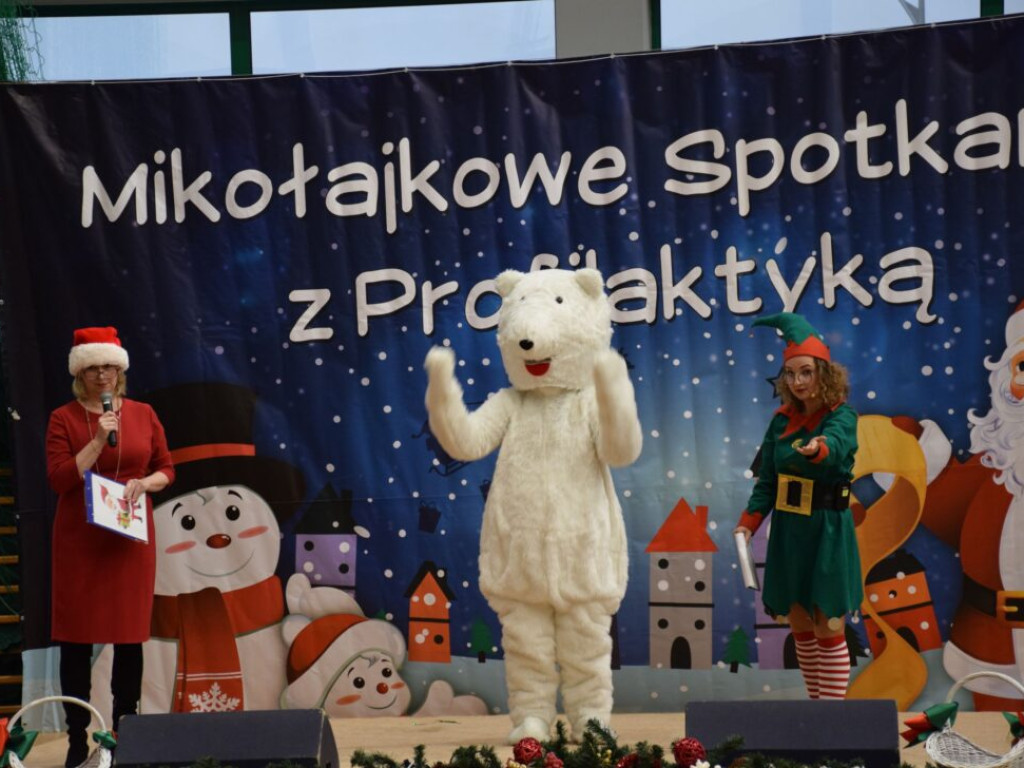 Mikołajkowe spotkanie dla dzieci z całej gminy Grębocice. Wszystkie dostały prezenty! [Zdjęcia]