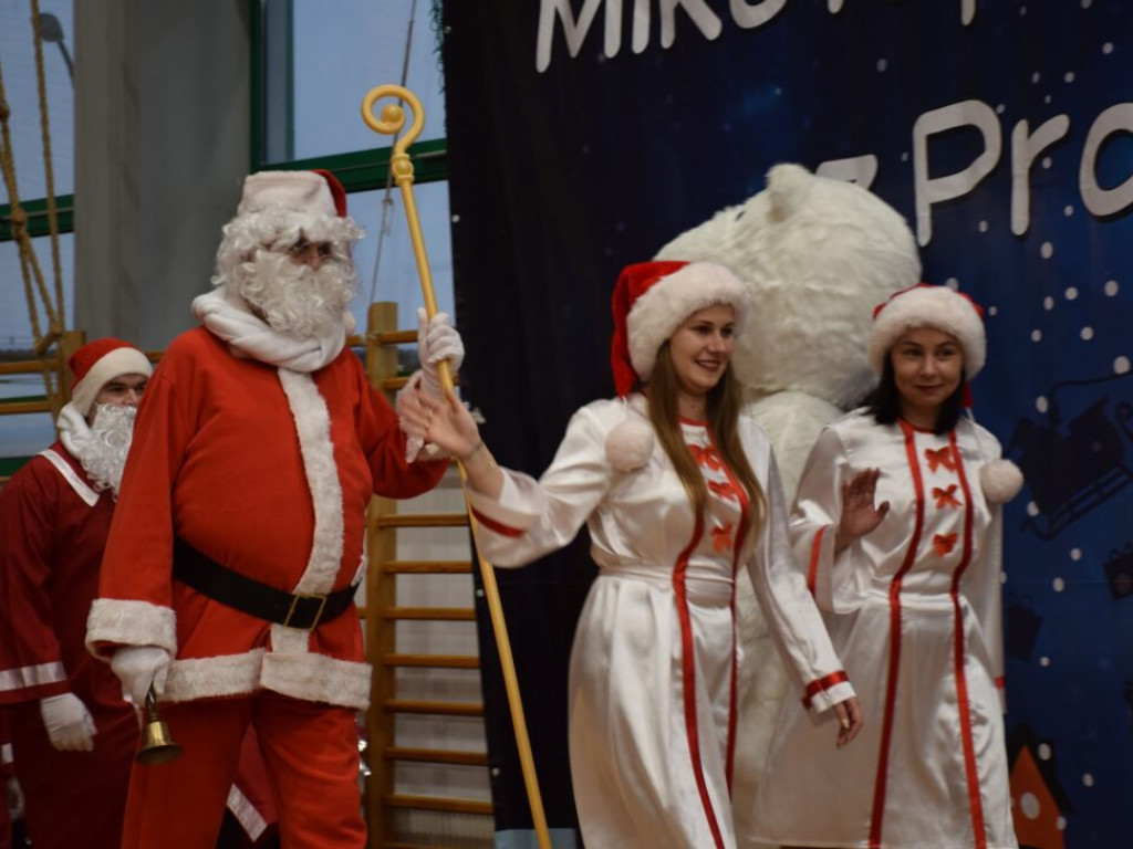 Mikołajkowe spotkanie dla dzieci z całej gminy Grębocice. Wszystkie dostały prezenty! [Zdjęcia]