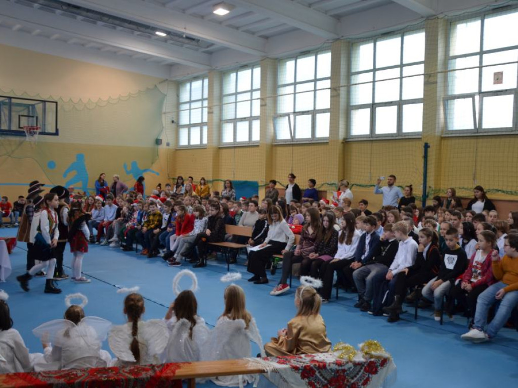 Dziesiątki kartek i moc życzeń świątecznych dla Weroniki. Trzymają kciuki przed operacją