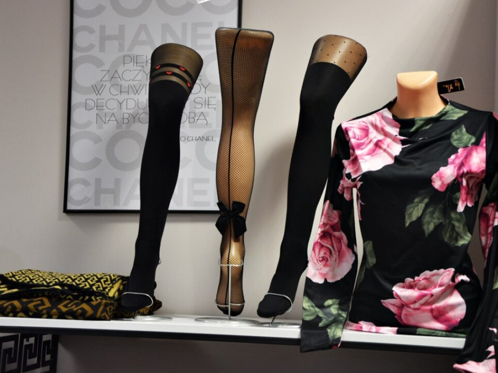 Kochają to, co robią. Butik Tkaninowe Inspiracje i eCristall