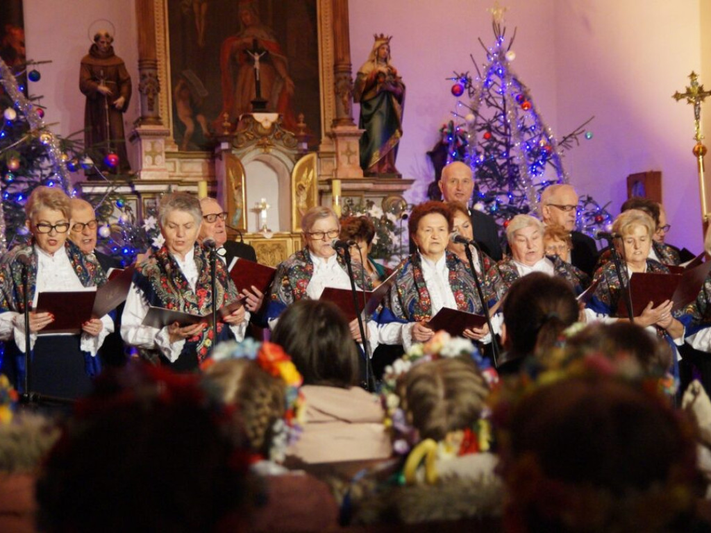 Kolędy i pastorałki w kościele w Rzeczycy