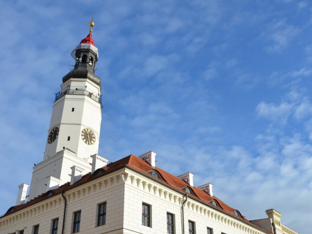 Czapka z ratusza już zdjęta. Poszło znacznie łatwiej