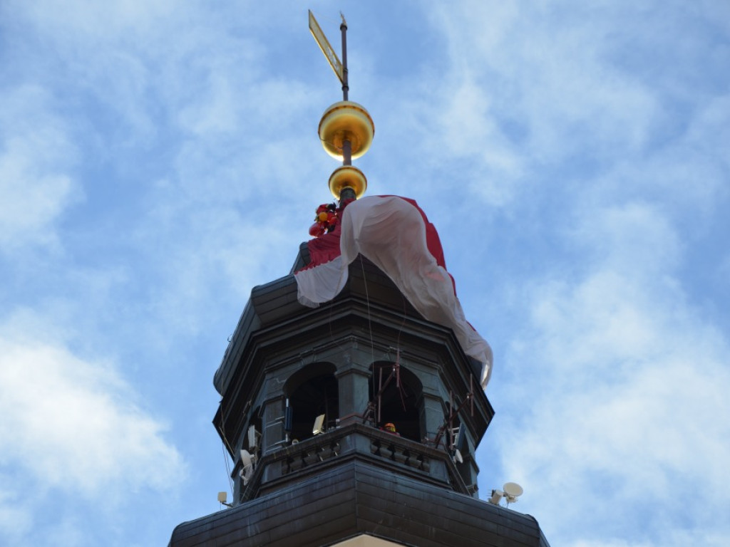 Czapka z ratusza już zdjęta. Poszło znacznie łatwiej