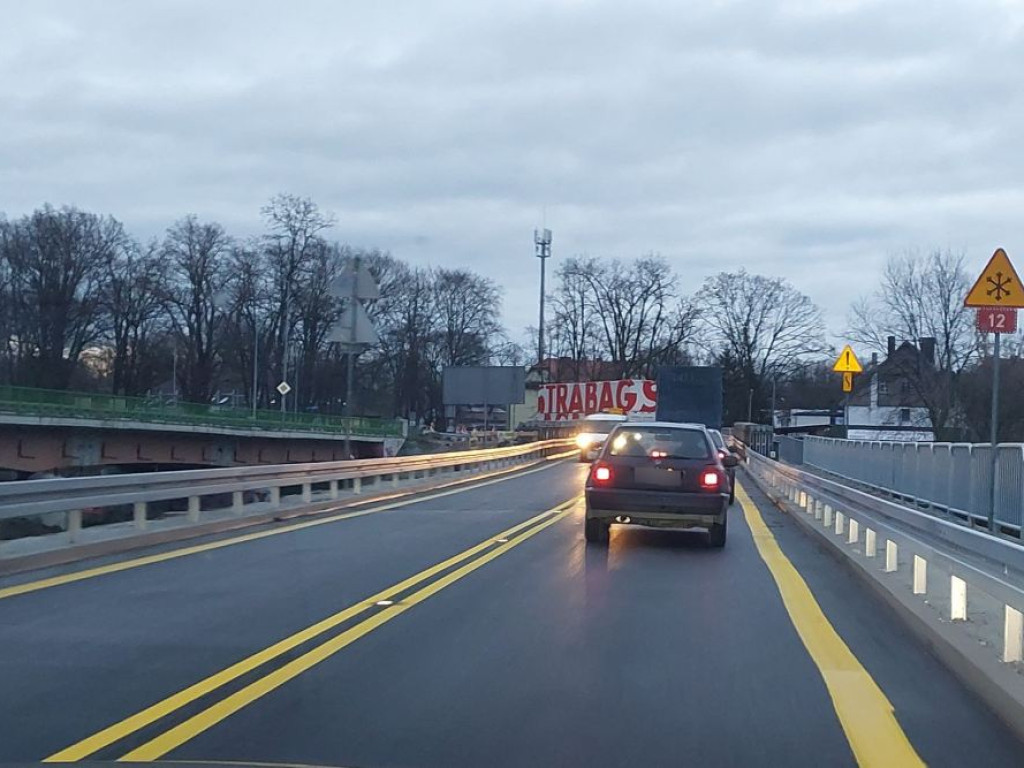 Most zastępczy na starej Odrze skraca czas dojazdu? O zaletach i wadach rozwiązania tymczasowego [FILM]
