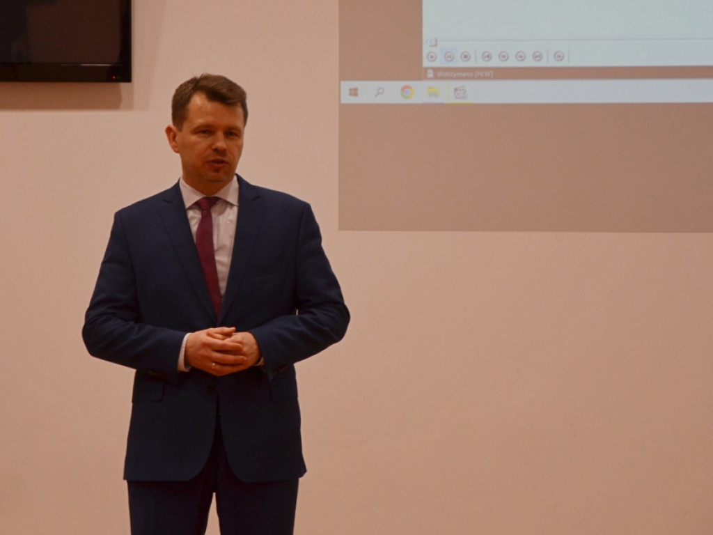 Poseł osobiście gratulował. Rozstrzygnięcie konkursu wiedzy o Sejmie