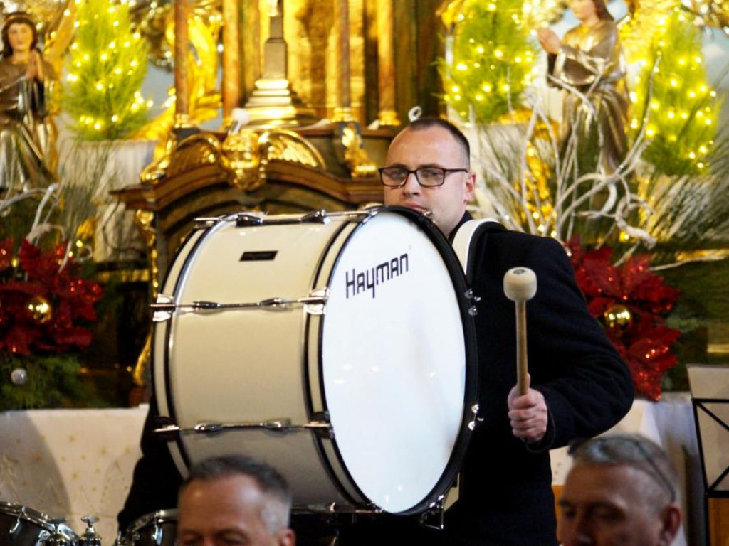 W Kwielicach koncertowała orkiestra dęta. Rozbrzmiały kolędy i nie tylko
