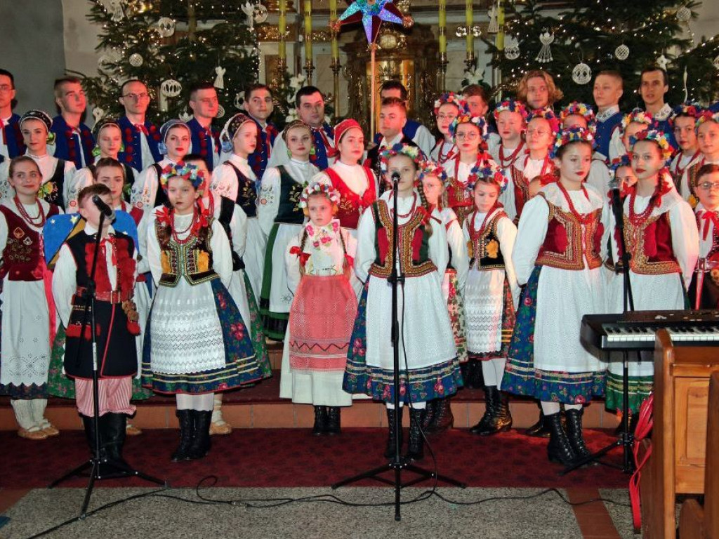 Koncert kolęd i pastorałek w Sławie [Zdjęcia]