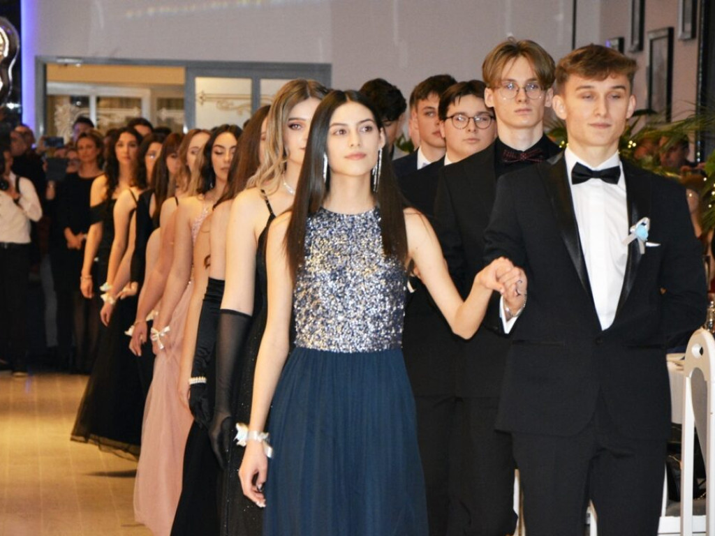 Studniówka II LO w Rodosie. 