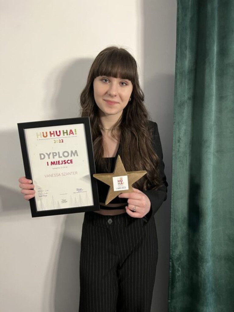 Vanessa Szanter kolęduje i podbija serca jury. Niesamowite osiągnięcia artystki w konkursach świątecznych
