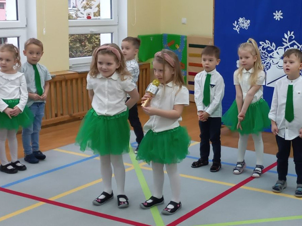 Dzieci wystąpiły dla swoich dziadków i babć