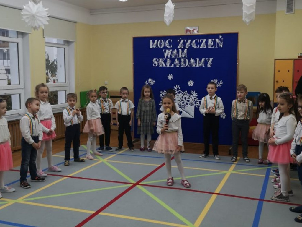 Dzieci wystąpiły dla swoich dziadków i babć