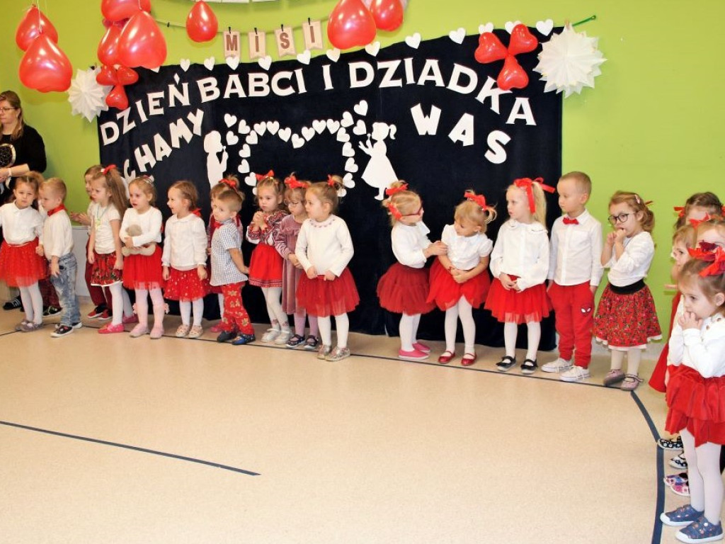 Dzień Babci i Dziadka w sławskiej Bajce