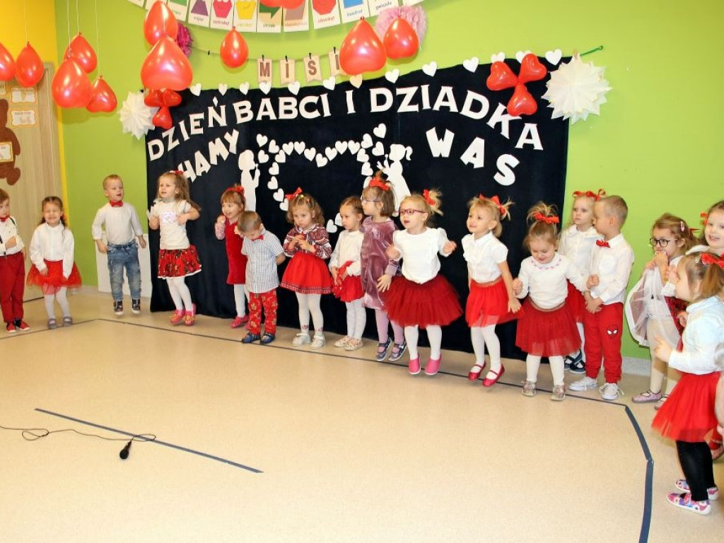 Dzień Babci i Dziadka w sławskiej Bajce