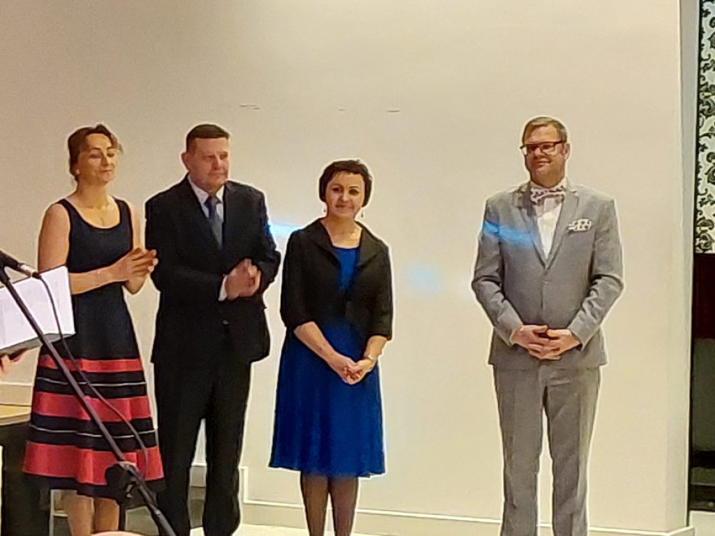 Mechanik obchodzi studniówkę z klasą