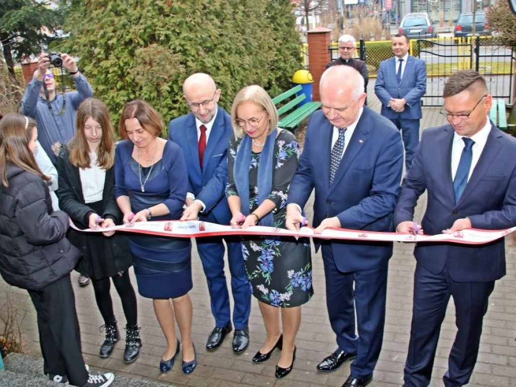 Nowe oblicze sławskiej podstawówki [Zdjęcia]