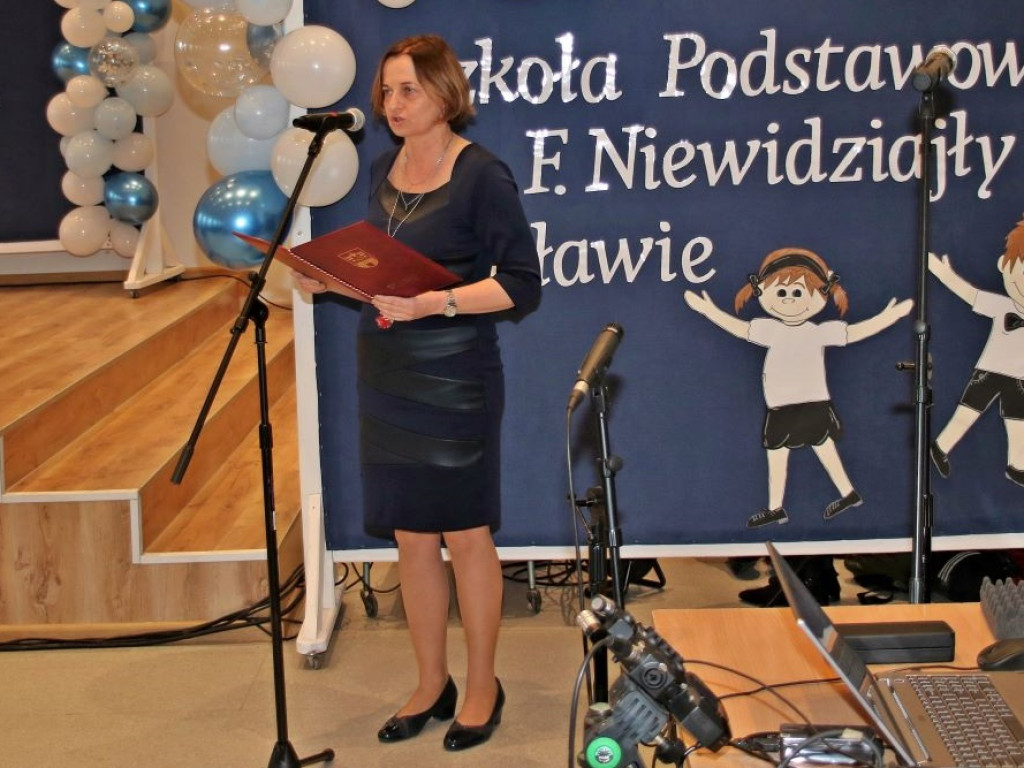 Nowe oblicze sławskiej podstawówki [Zdjęcia]