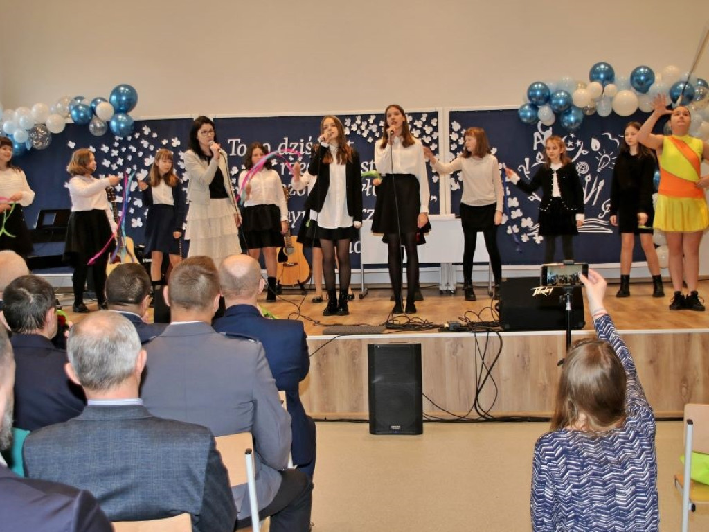 Nowe oblicze sławskiej podstawówki [Zdjęcia]