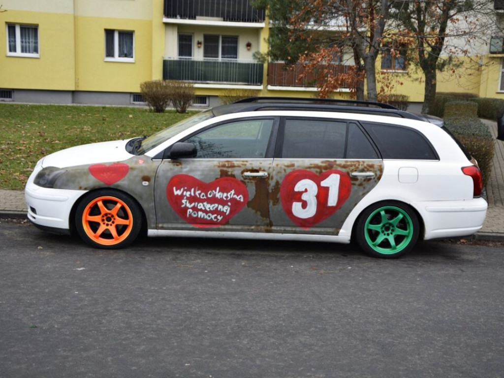 Strażackie, kultowe i z pomysłem. Wielka parada samochodów [Zdjęcia]