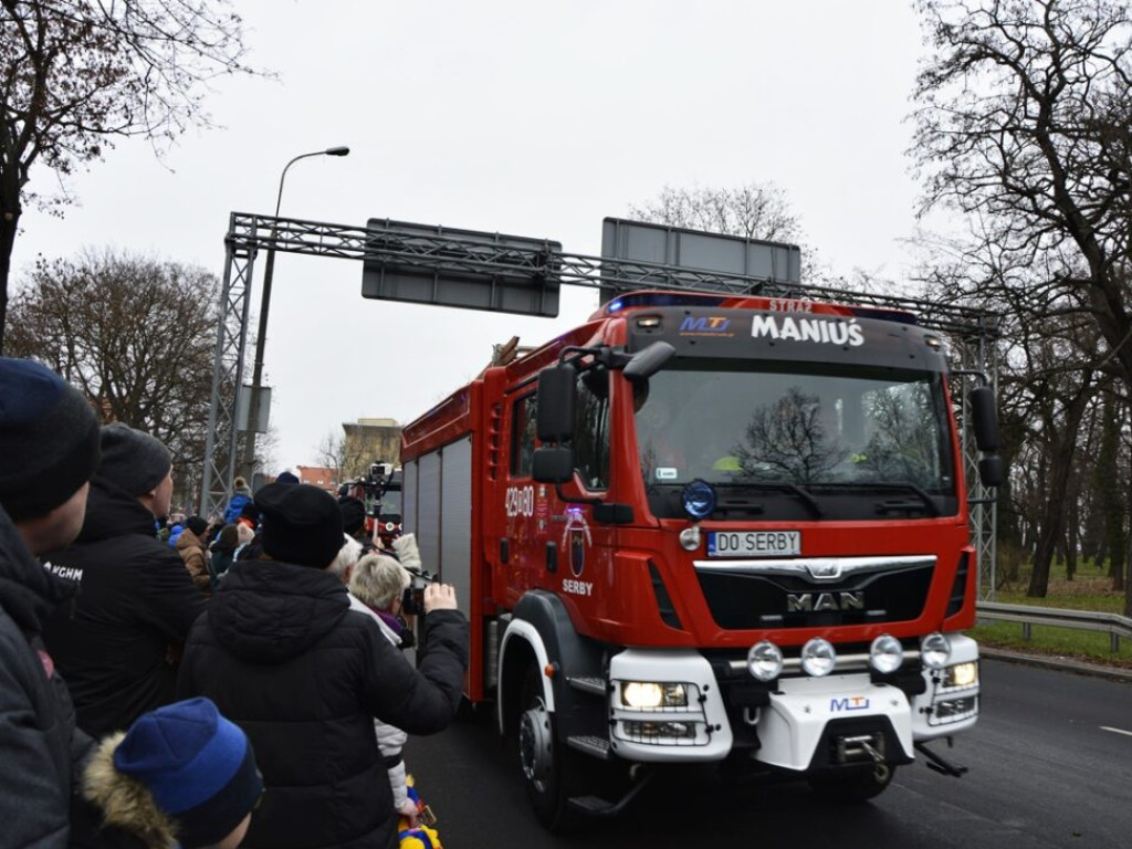 Strażackie, kultowe i z pomysłem. Wielka parada samochodów [Zdjęcia]