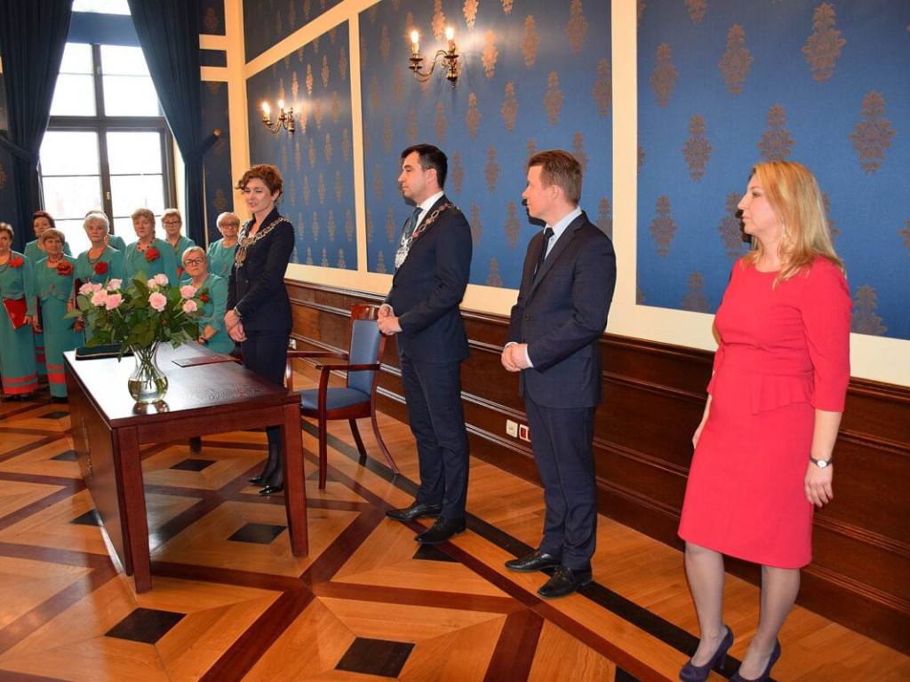 Jak otrzymać Medal za Długoletnie Pożycie Małżeńskie?