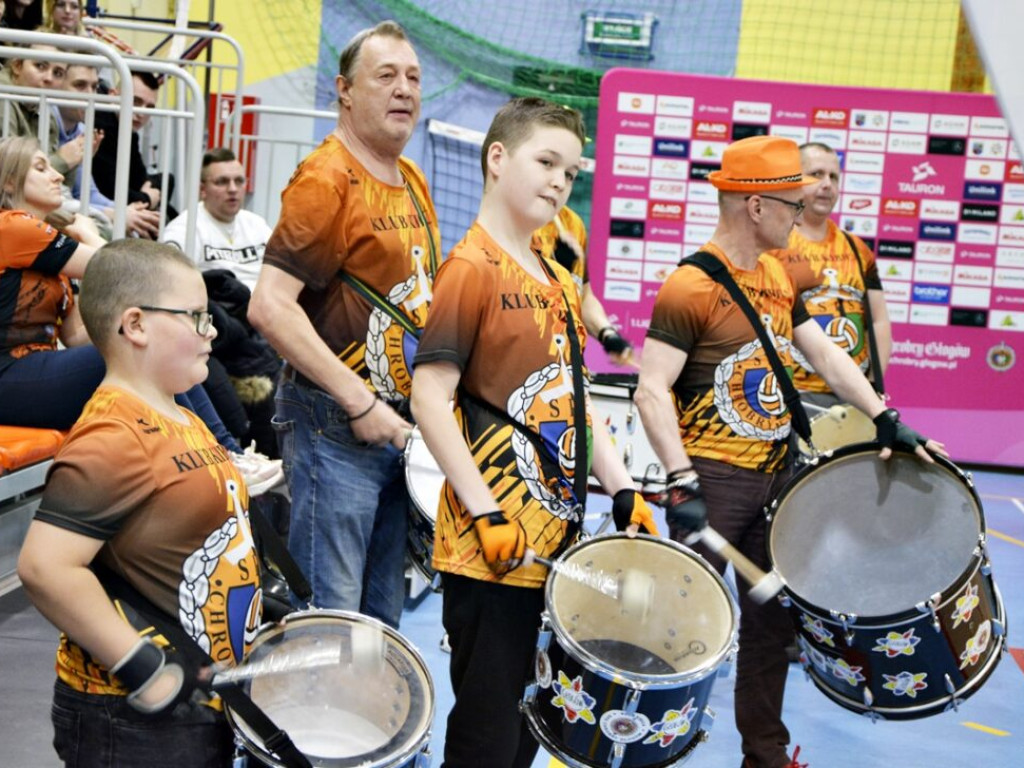 Tacy fani to skarb! Poznajcie Klub Kibica SPS Chrobry Głogów [Zdjęcia]