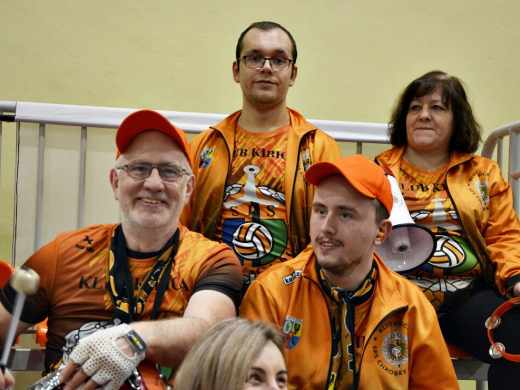 Tacy fani to skarb! Poznajcie Klub Kibica SPS Chrobry Głogów [Zdjęcia]