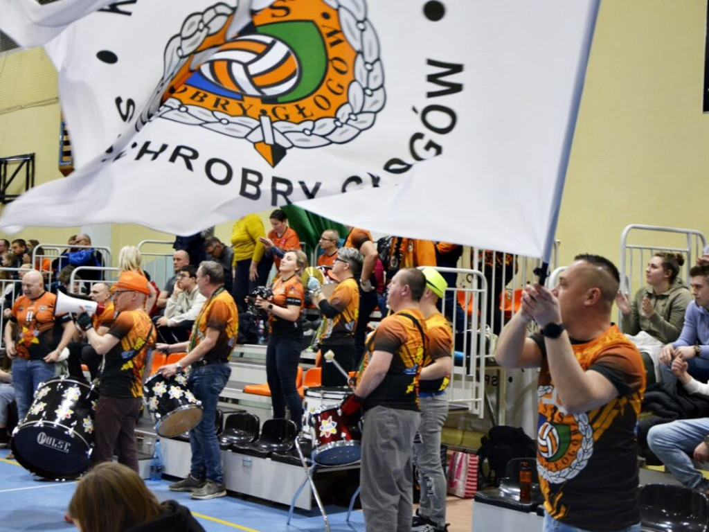 Tacy fani to skarb! Poznajcie Klub Kibica SPS Chrobry Głogów [Zdjęcia]