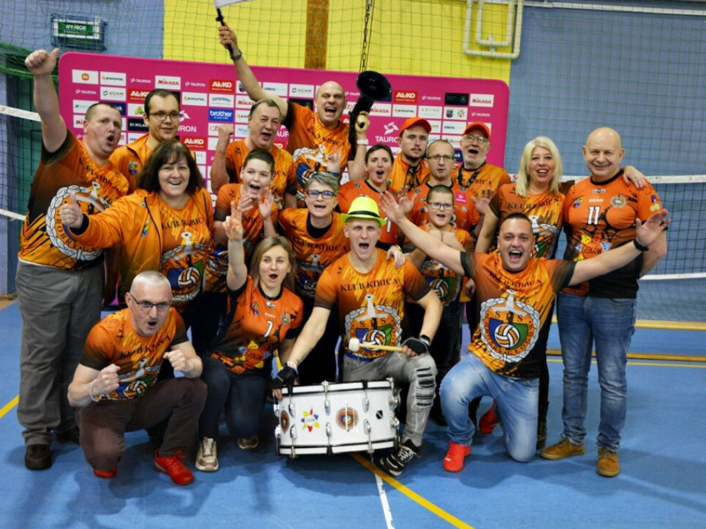 Tacy fani to skarb! Poznajcie Klub Kibica SPS Chrobry Głogów [Zdjęcia]