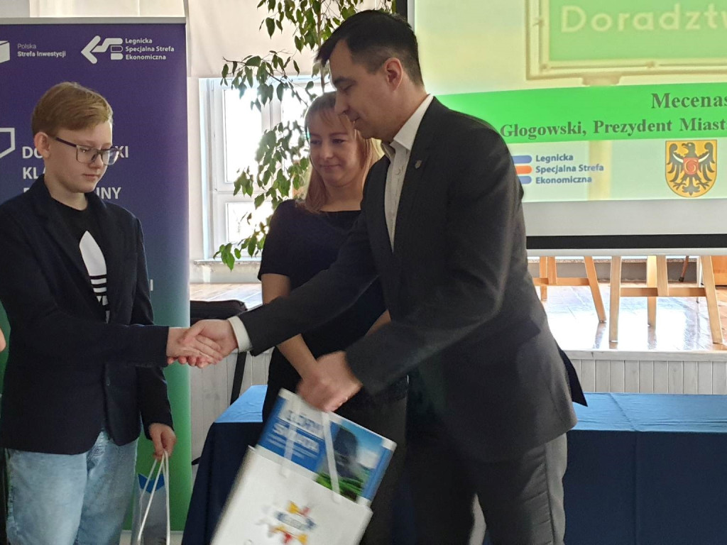 Zawodowe drogowskazy rozstrzygnięte. W tym roku pierwsza nagroda powędrowała do Jerzmanowej