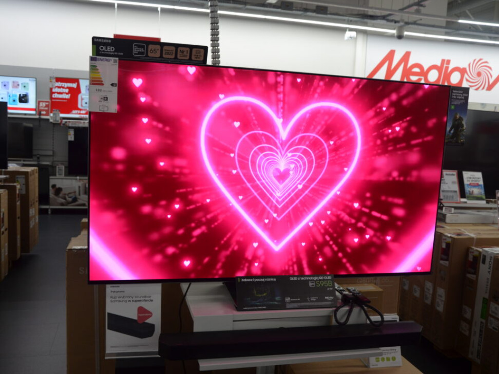 Gadżety do pary z rabatami od serca w Media Markt
