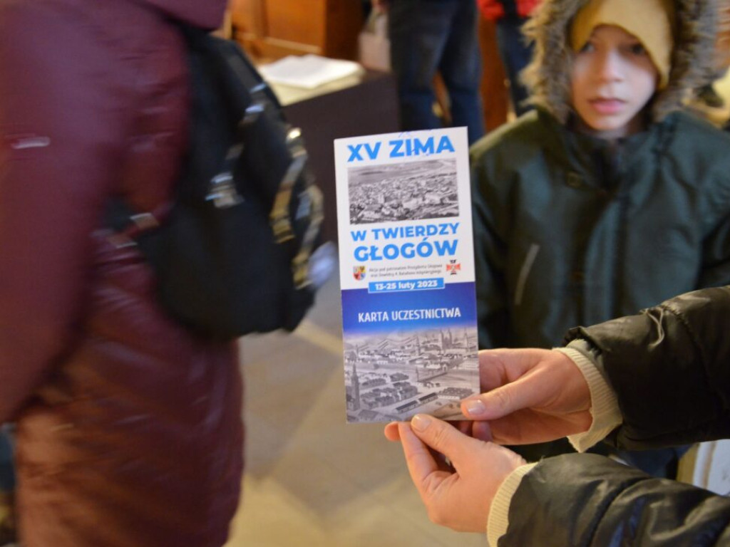 Czapki czekają na fanów 
