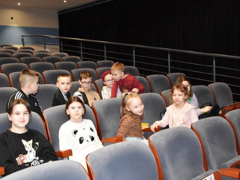 Grębocice zakończyły ferie wycieczką do teatru