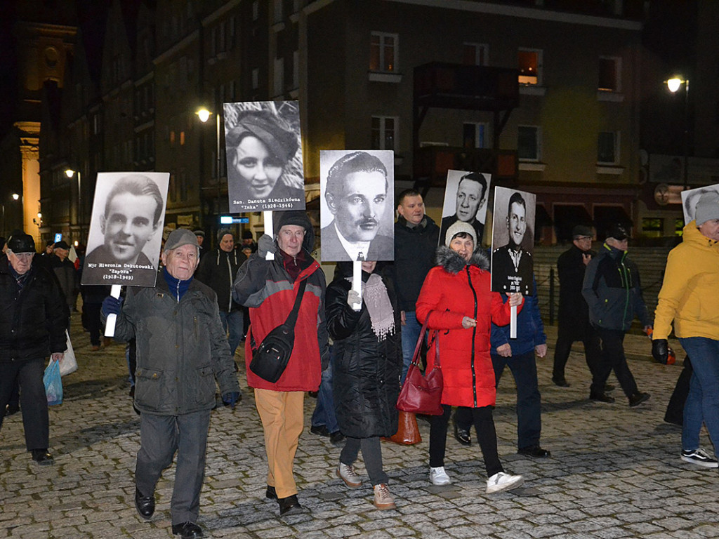 Głogowianie uczcili pamięć Żołnierzy Wyklętych. Wczorajsza uroczystość była jednym z trzech marcowych wydarzeń