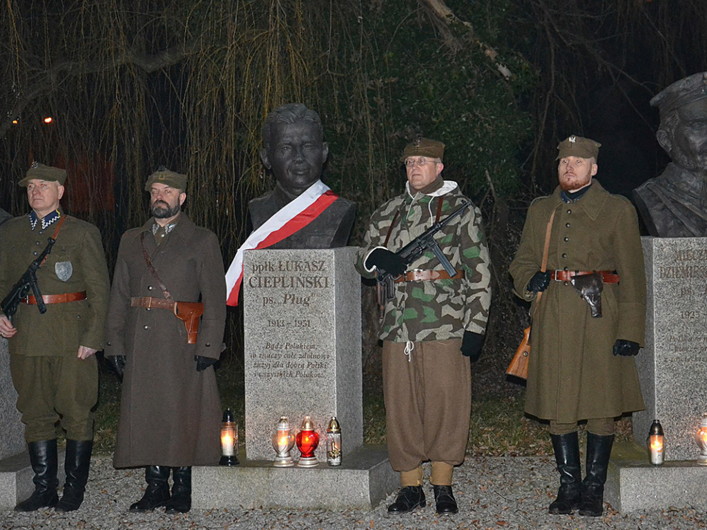 Głogowianie uczcili pamięć Żołnierzy Wyklętych. Wczorajsza uroczystość była jednym z trzech marcowych wydarzeń