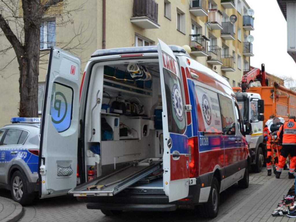 86-latka potrącona przez śmieciarkę! To mogło się skończyć tragicznie