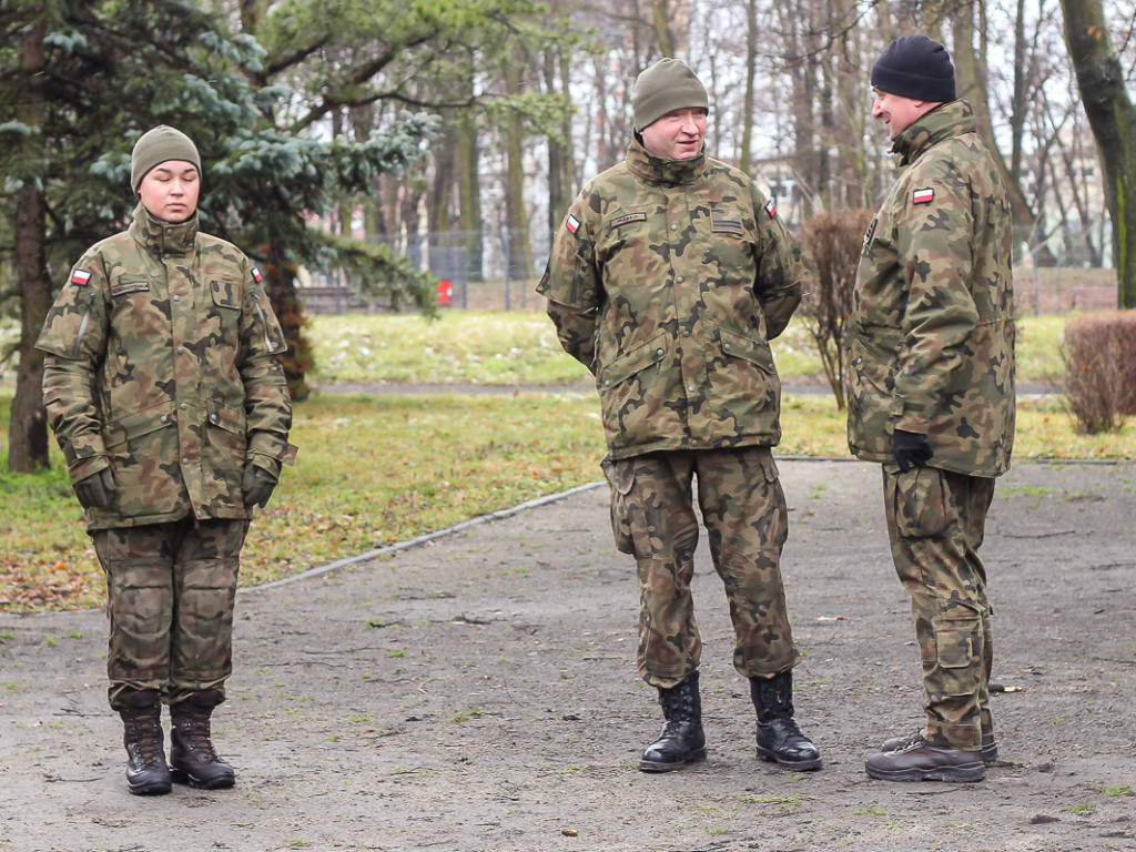 Kilkadziesiąt osób wzięło udział w pierwszym Terenowym Marszu Żołnierzy Wyklętych w Głogowie