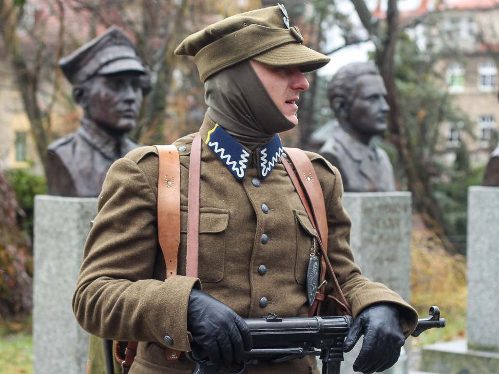 Kilkadziesiąt osób wzięło udział w pierwszym Terenowym Marszu Żołnierzy Wyklętych w Głogowie