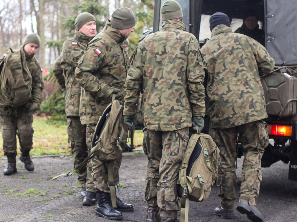Kilkadziesiąt osób wzięło udział w pierwszym Terenowym Marszu Żołnierzy Wyklętych w Głogowie
