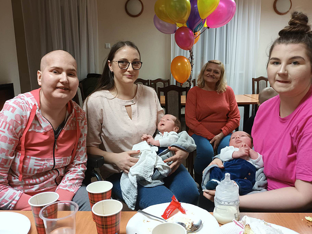 Dzięki przyjaciołom Alicja miała wspaniałe urodziny! Ale jej walka z nowotworem trwa