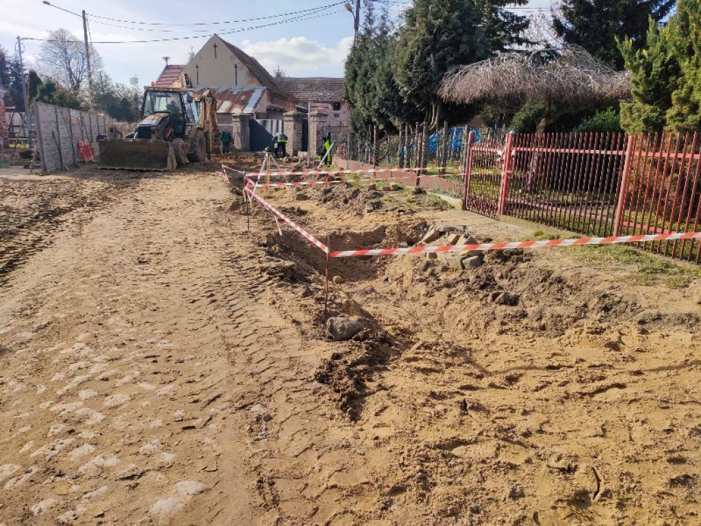 W Kłodzie trwają prace przy przebudowie drogi